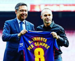 Berita Resmi Iniesta Perpanjang Kontrak Seumur Hidup di Barcelona