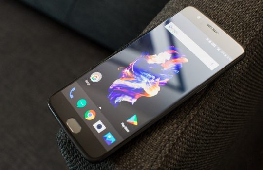 Harga OnePlus 5 Terbaru Bulan ini