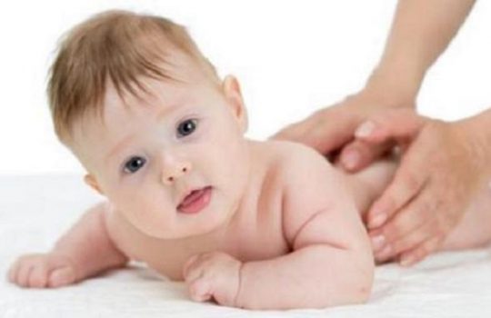 Cara Memijat Bayi Yang Benar, Aman, dan Nyaman Buat Anak