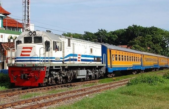 Nikmati Liburan Murah ke Jakarta dengan Beli Tiket Kereta Api Ekonomi di Pegipegi