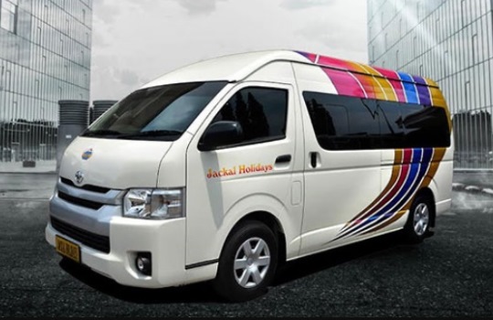 Tentang Jackal Holidays, Shuttle Bus Terbaik untuk Kamu yang Suka Bepergian Keluar Kota