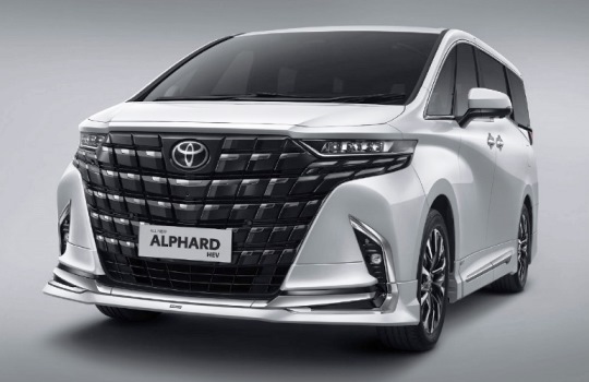 Keunggulan Mobil Toyota Alphard