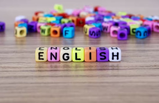 Menggunakan Quotes Bahasa Inggris untuk Meningkatkan Keterampilan Bahasa Belajar Lebih Dalam Bersama EF EFEKTA English for Adults