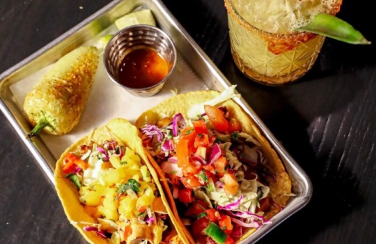 Thirsty Rooster Eatery & Bar Tempat Nongkrong Makan Seru di Kanada